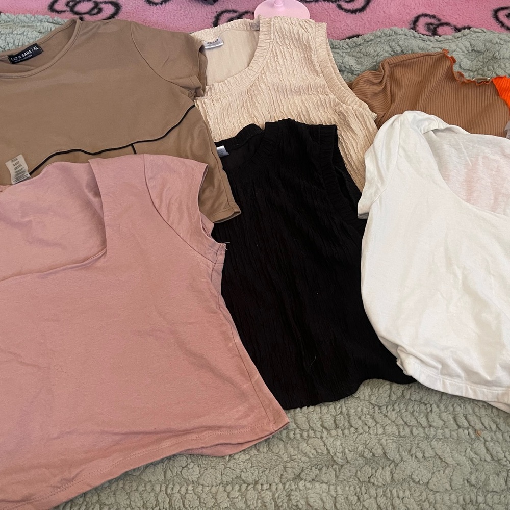 Women's crop tops